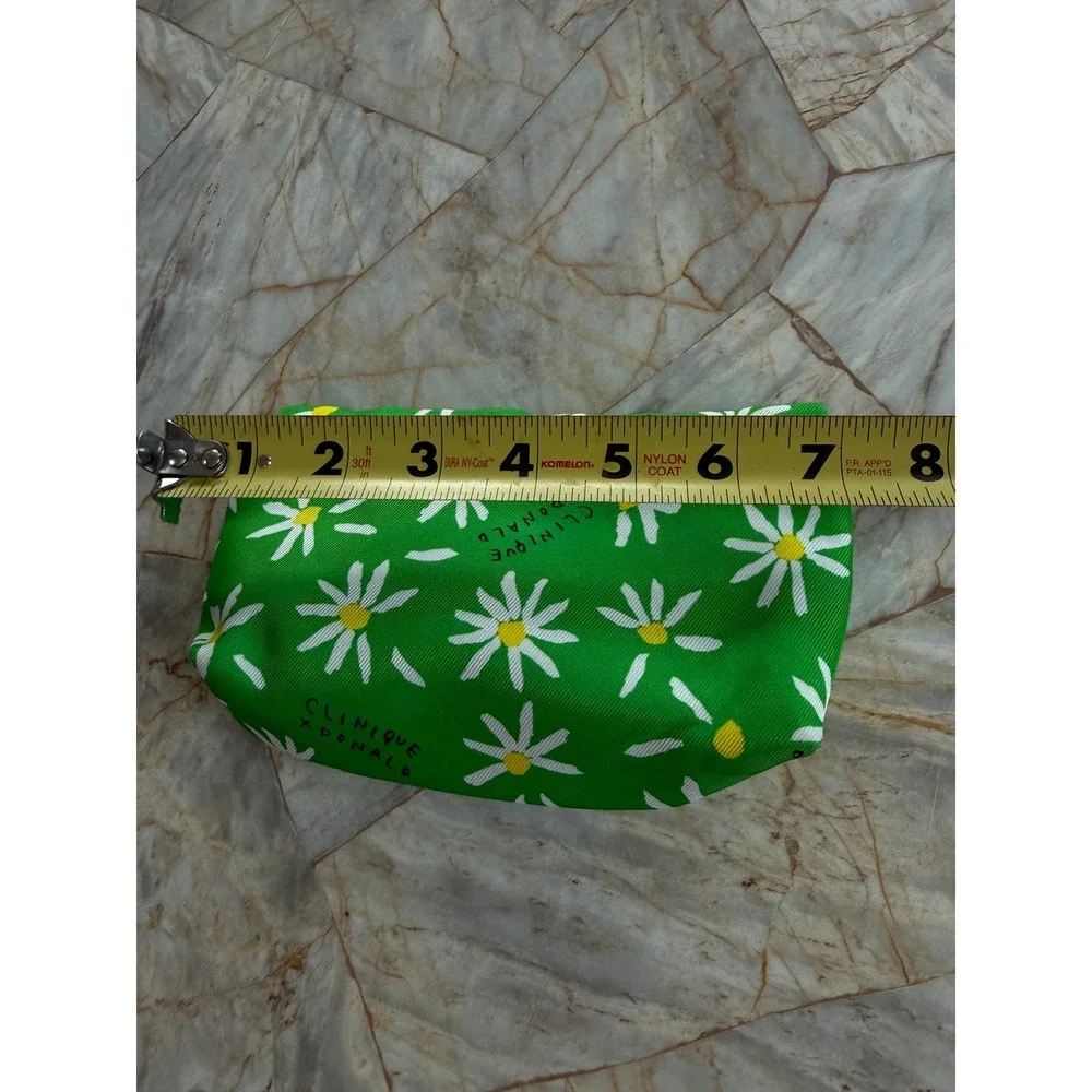 Clinique x Donald Robertson Green Daisy Floral Makeup Cosmetic Bag Pink Zipper